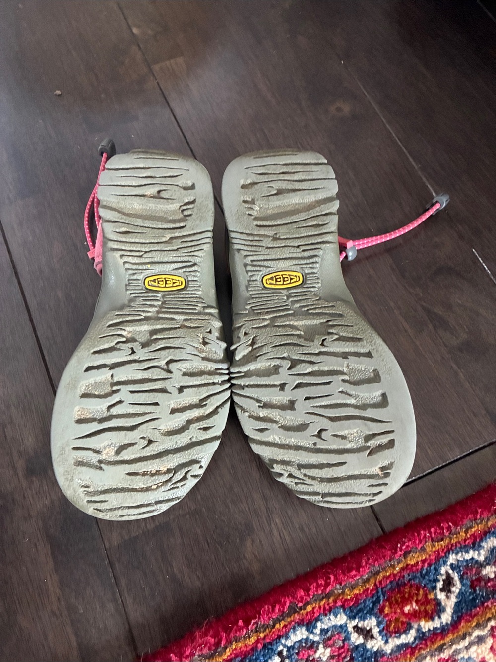 Keen Sandals big girls size 1 - Picture 2 of 6